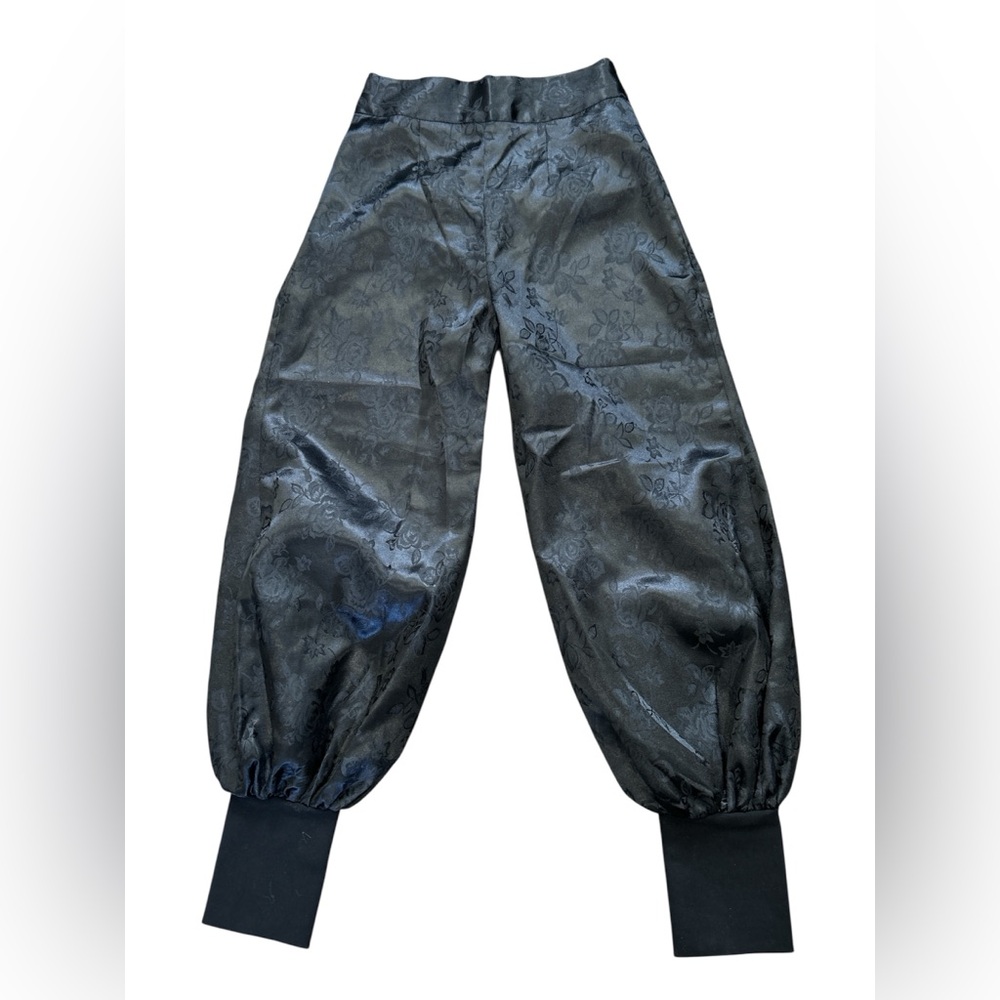 Muto Little Floral satin jacguard joggers black Sz 4